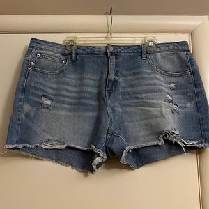 TIME & TRU BARELY WORN Distressed High Waist Denim Shorts - 20